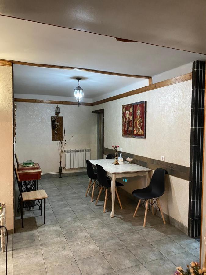 Mini Hostel N.Tigranyan 5 예레반 외부 사진